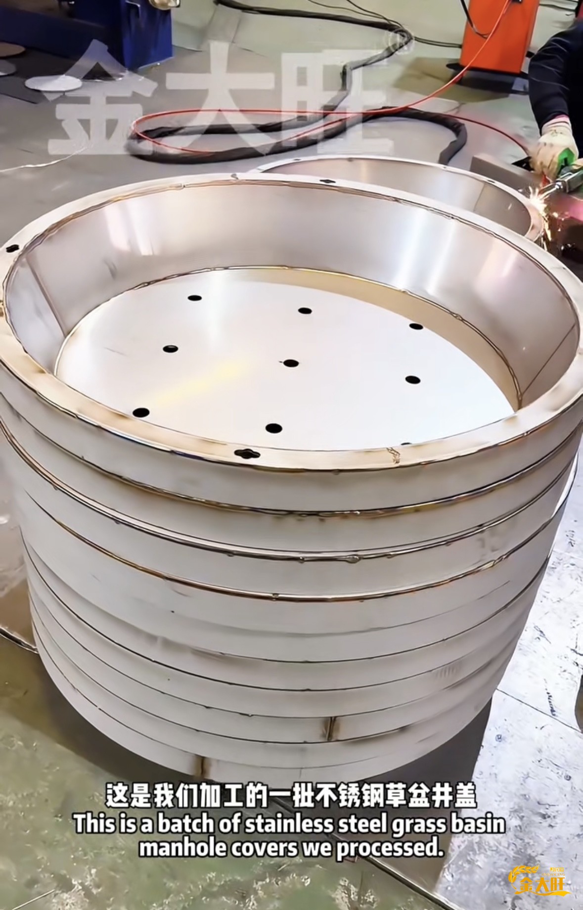 【专业解读：如何选择优质304不锈钢井盖制造···